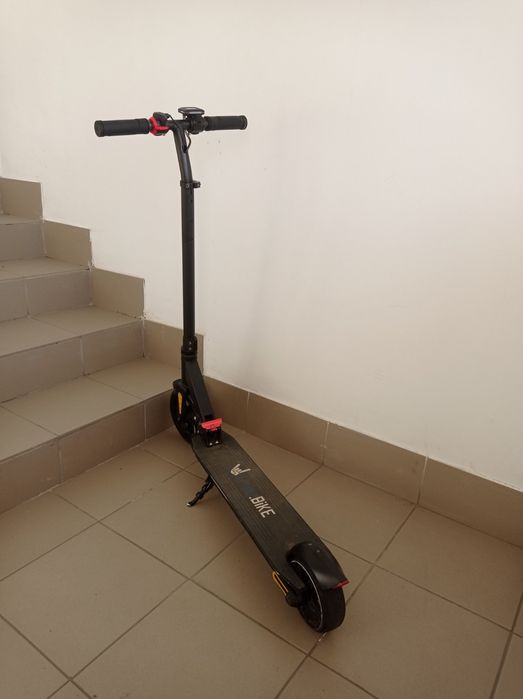Електросамокат proove
