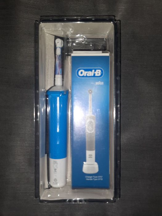 Braun Oral-B Frozen новая зубная щётка