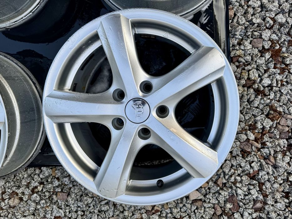 Felgi aluminiowe 16 Renault Nissan Hyundai Kia