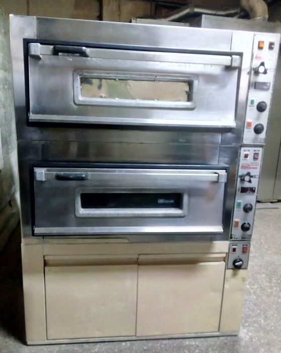 Piec do pizzy "Pizza System", włoski, duża wydajność, płyta szamotowa