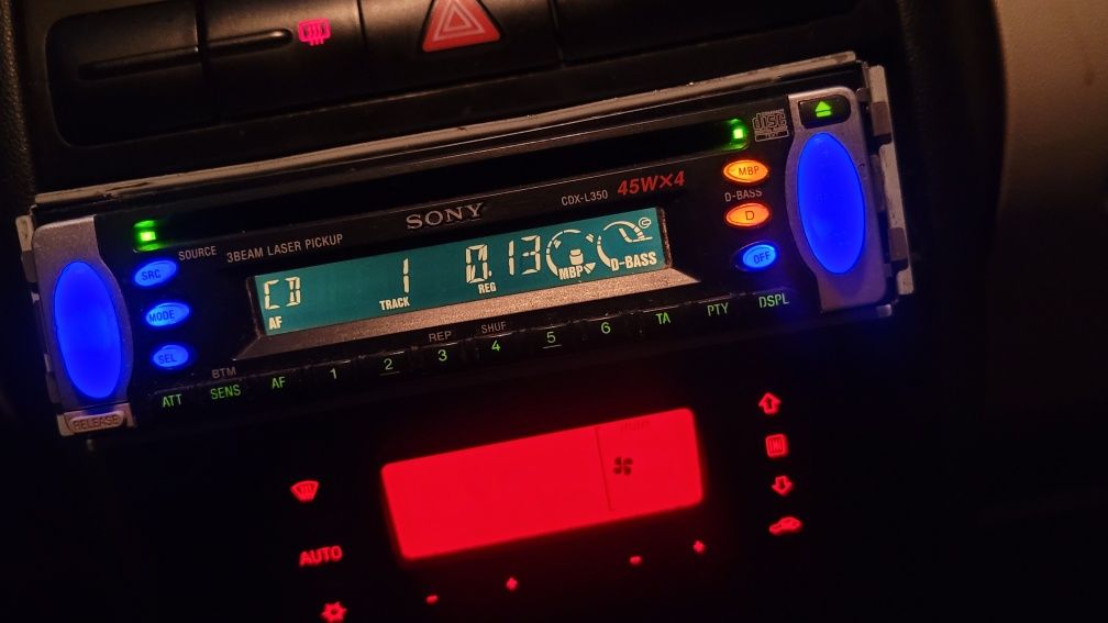 Super Kultowe Kolorowe Radio Samochodowe Sony CDX-L350 CD FM