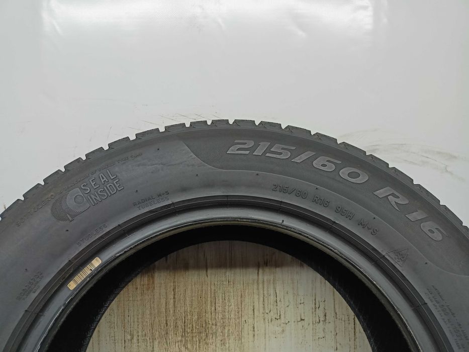 Pirelli Sottozero 3 215/60/16 2017rok 95H 7,1mm (3316)