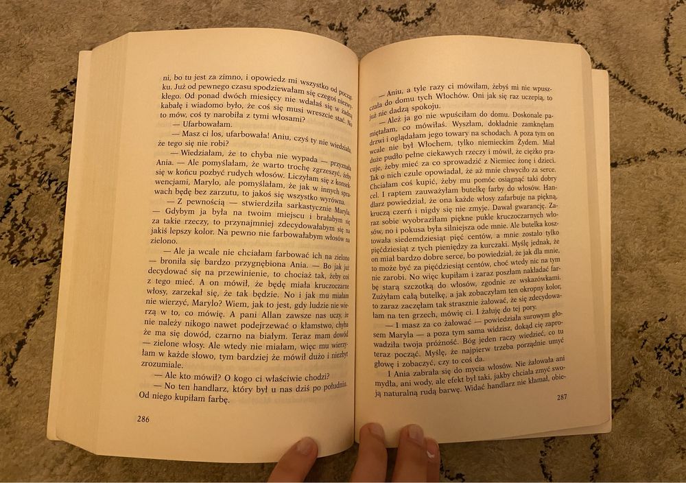 Lucy Maud Montgomery - Ania z Zielonego Wzgórza