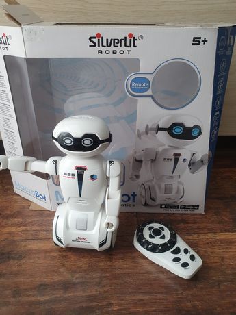 Silverlit MacroBot Robot
