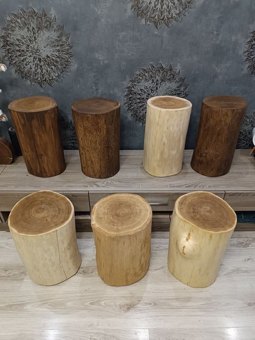 Пеньки столики стільці