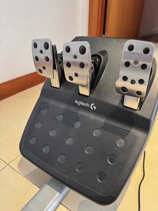Logitech G29 + Playseat Evolution