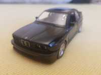 BMW M3 e30 skala 1/36 model zabawka vintage NOWY