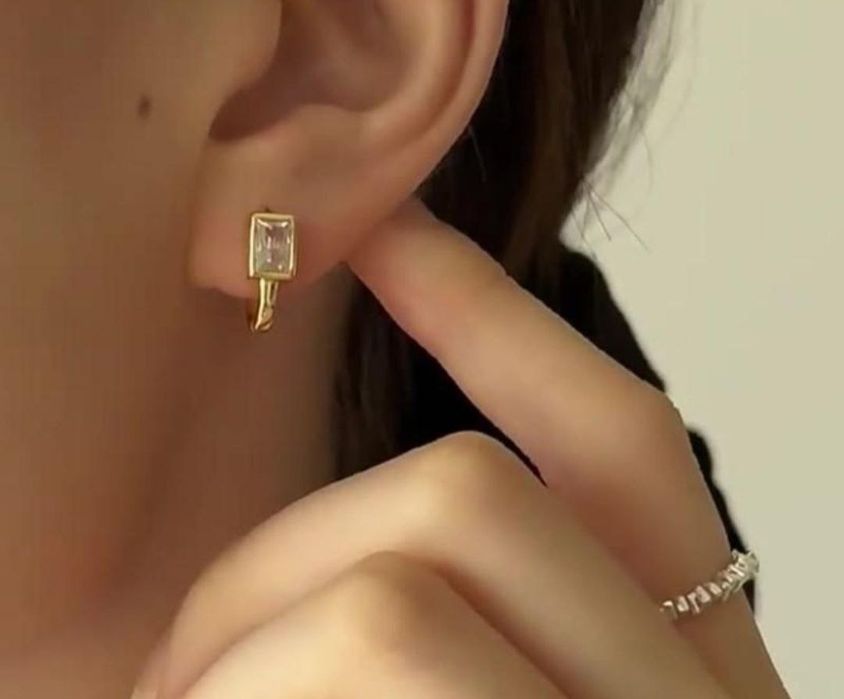 Продам новые позолоченные серьги