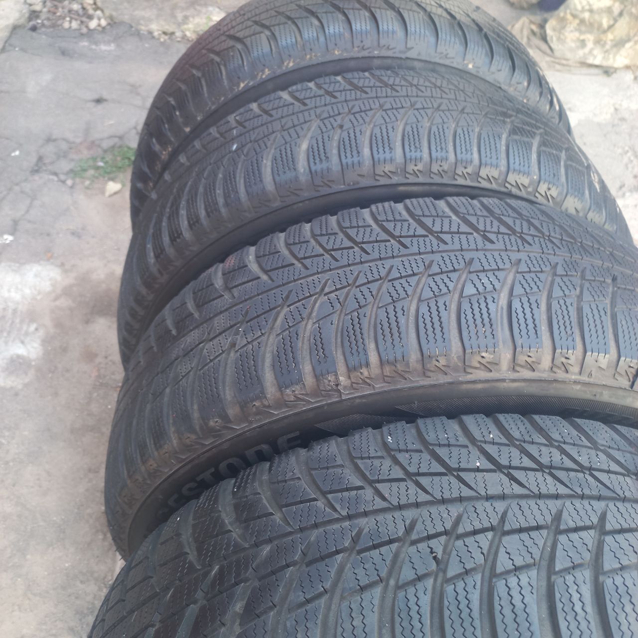 Bridgestone 215/65 r 17 Зима
215/65 r 17