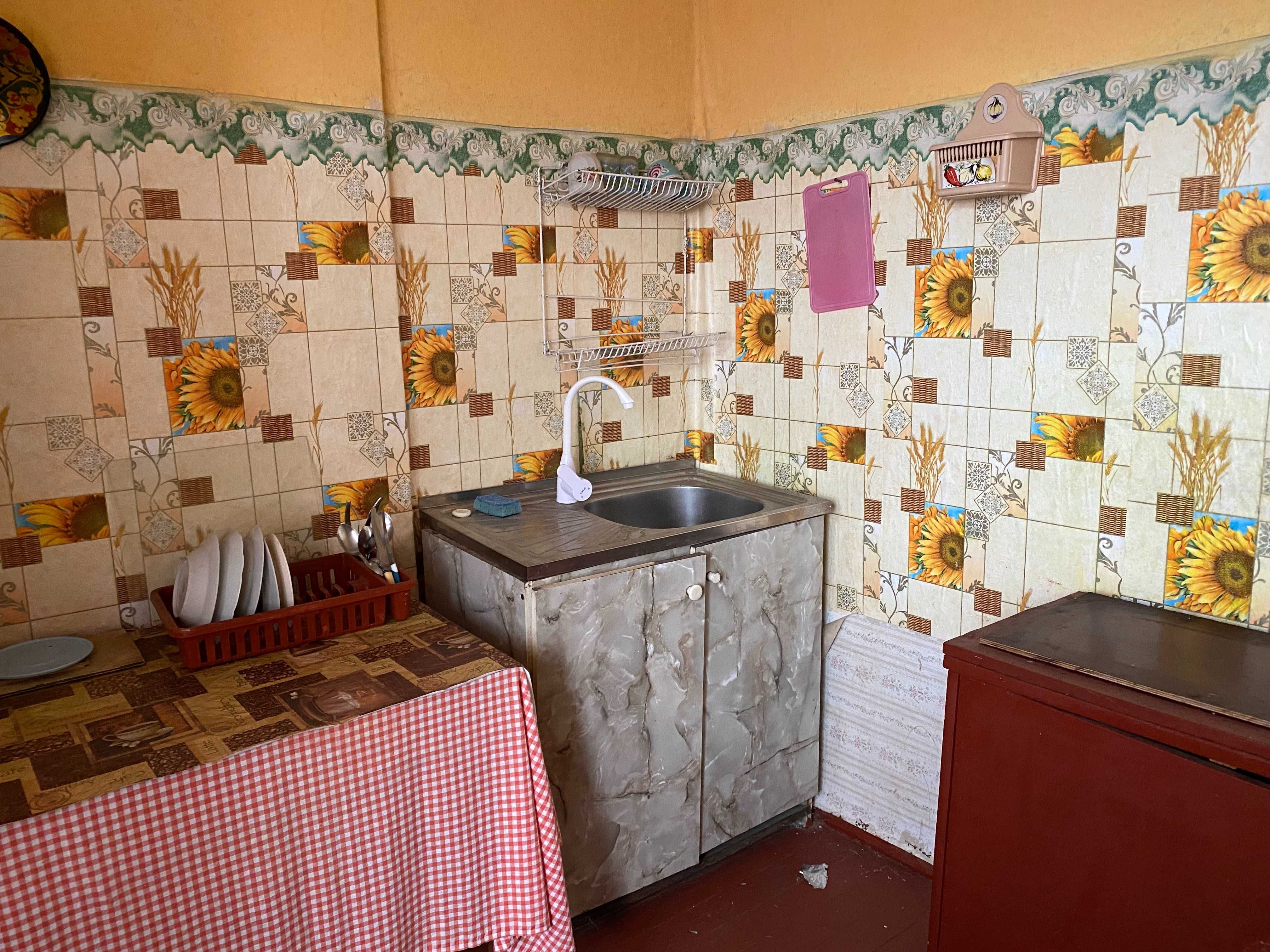 Продам квартиру біля моря в хорошому житловому стані в селі Курортне