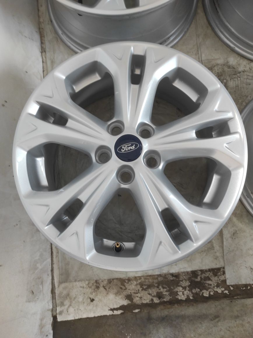 292 Felgi aluminiowe ORYGINAŁ FORD R 17 5x108 otwór 63,3 Bardzo Ładne