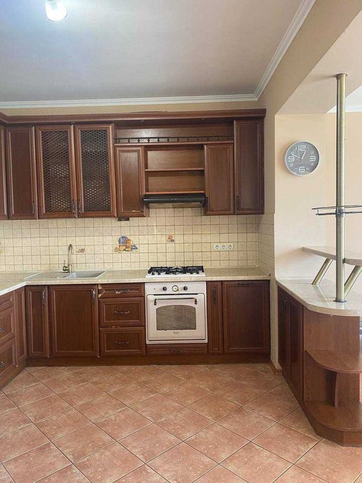 Кухня в хорошому стані!