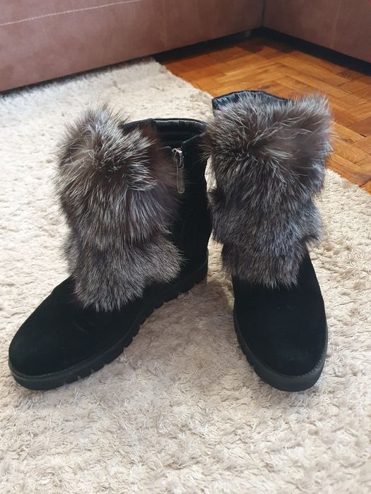 Жіноче зимове взуття
