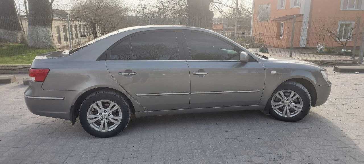 Hyundai Sonata 2008року 2.0 газ/бензин