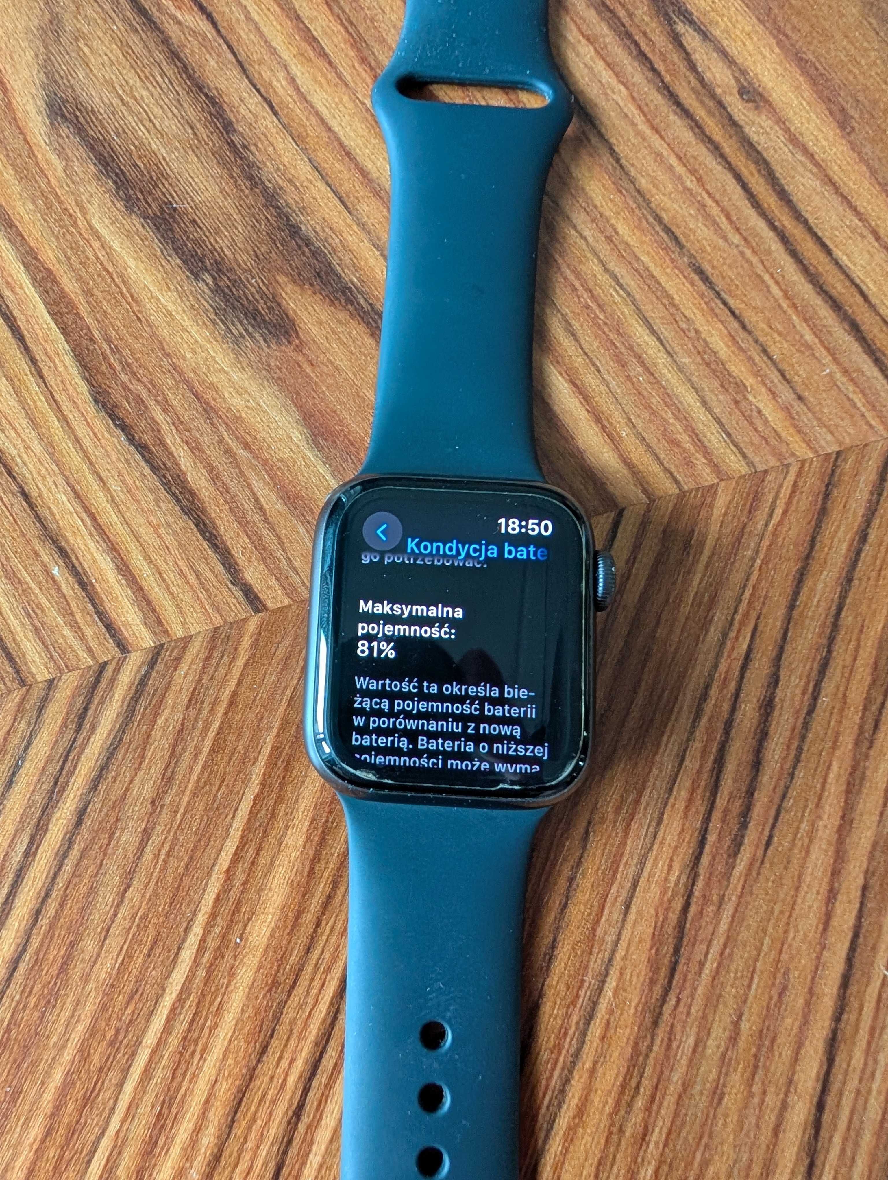 Apple Watch 6 40mm Space Gray + 2 paski + bransoleta mediolańska