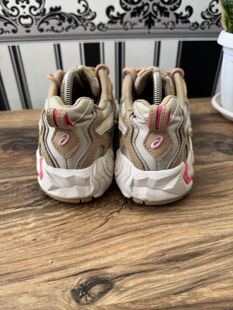 Кросівки Asics Gel-Nandi 39 розмір
