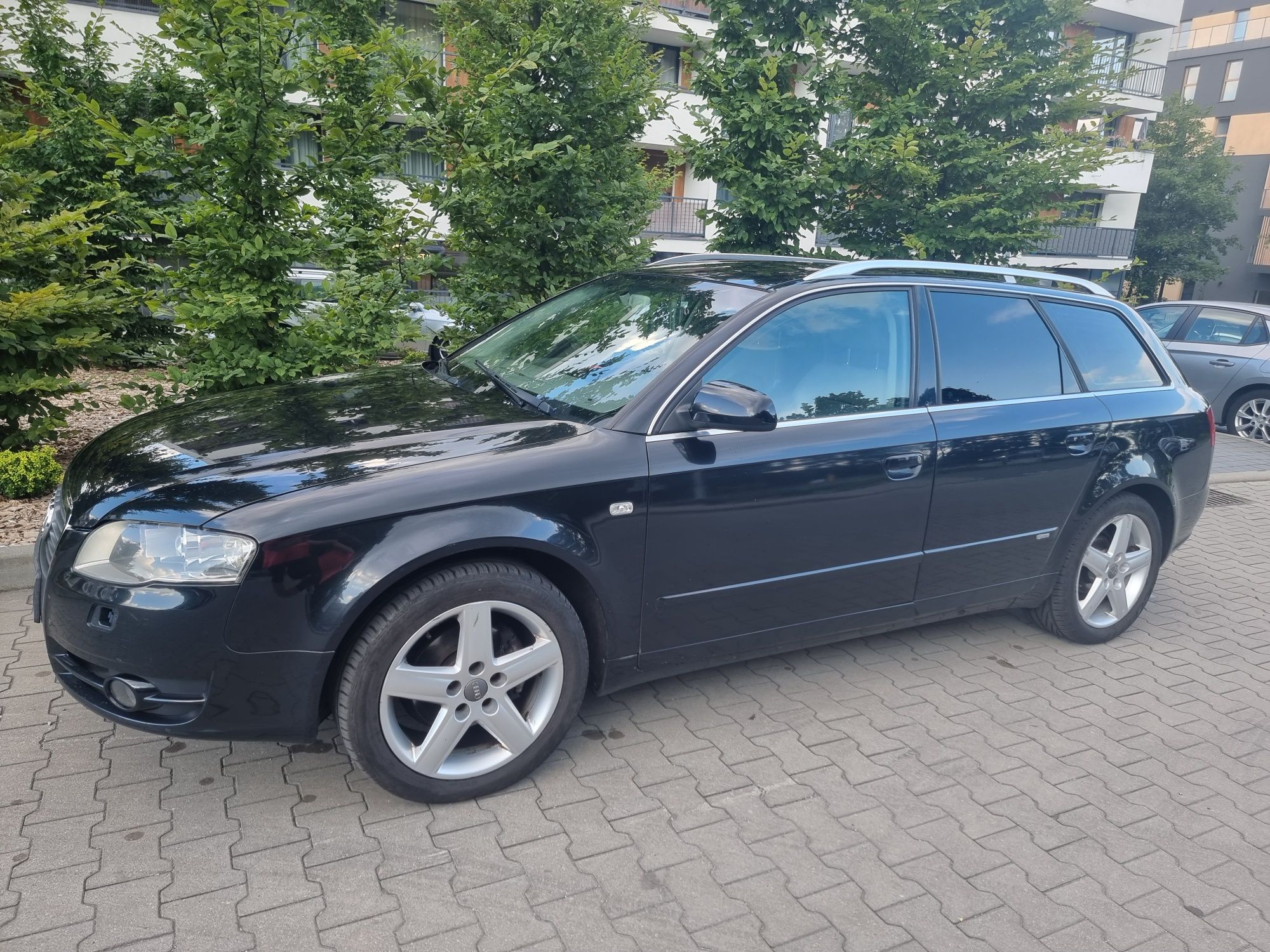 Audi A4 b7  s-line 2006 plus kp opon zimowych na felgach