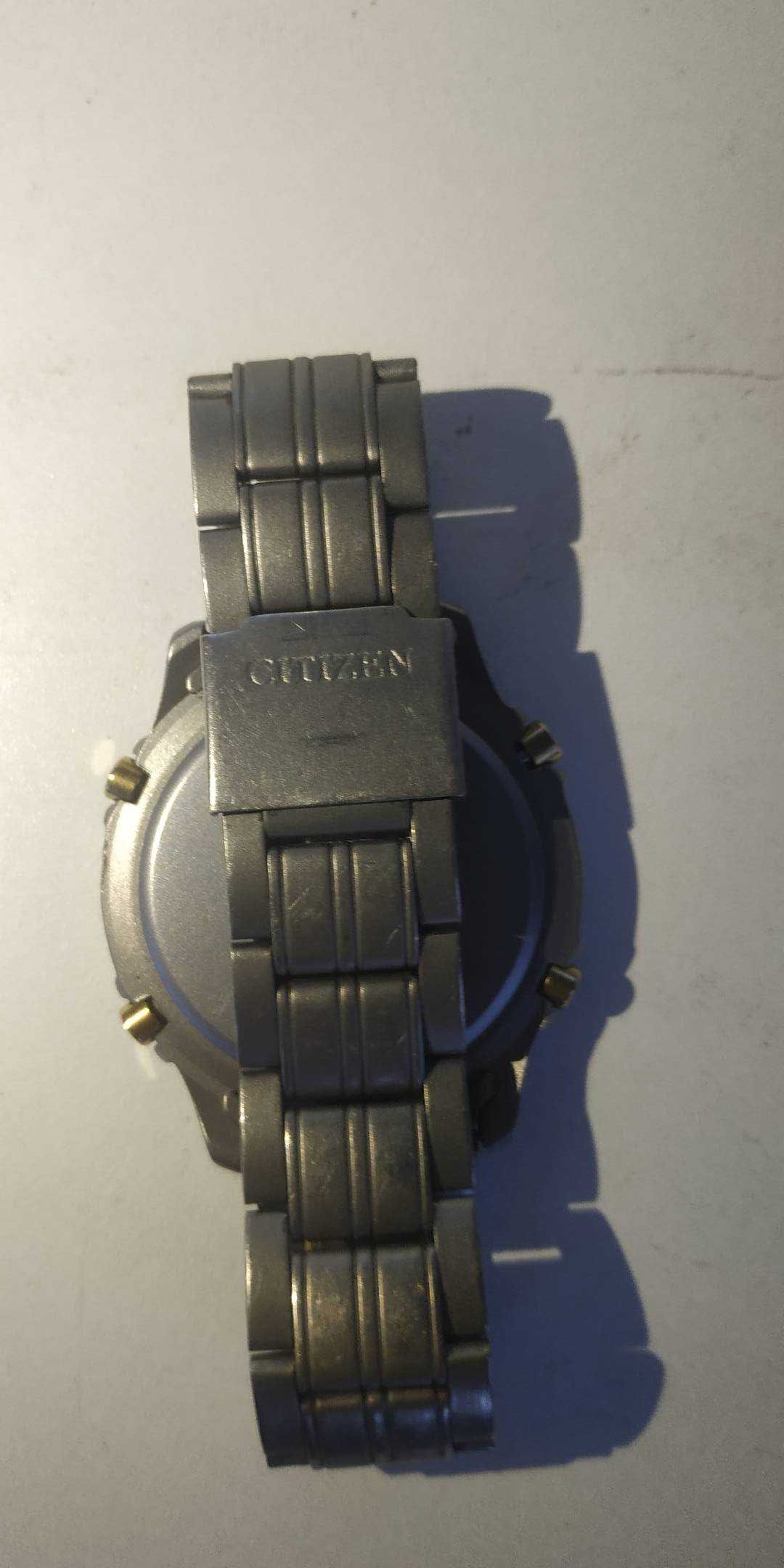 Часы мужские Citizen Titanium WR 100