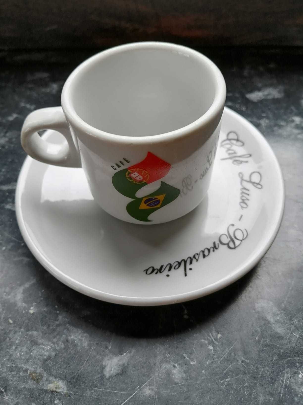 Chávenas de café antigas