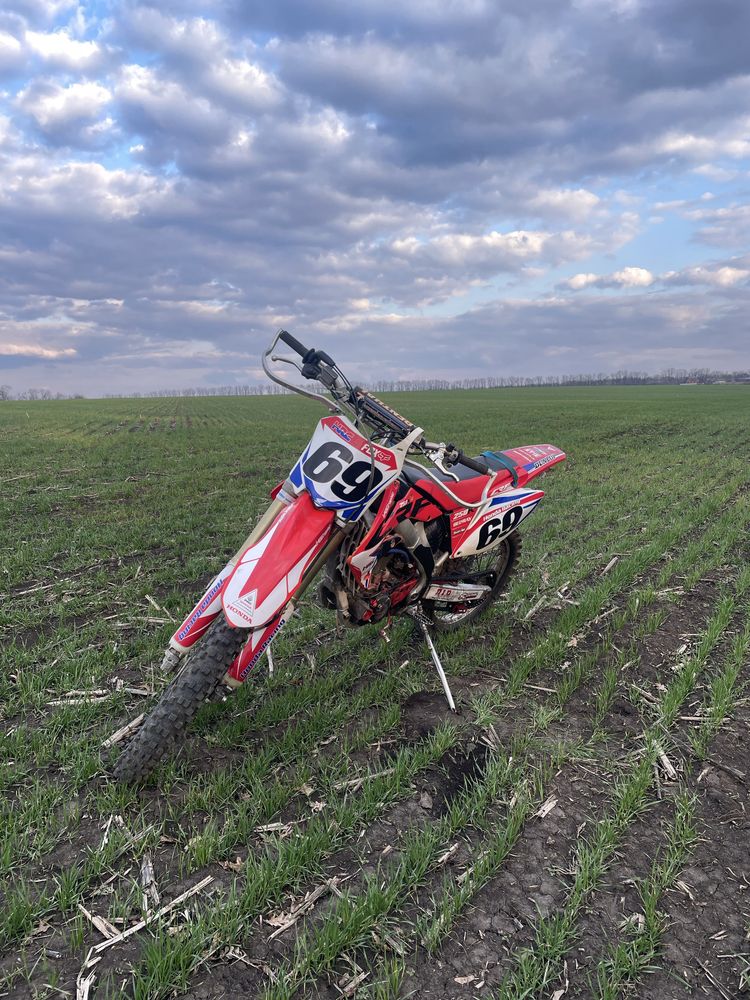 Продам Honda CRF 250R
