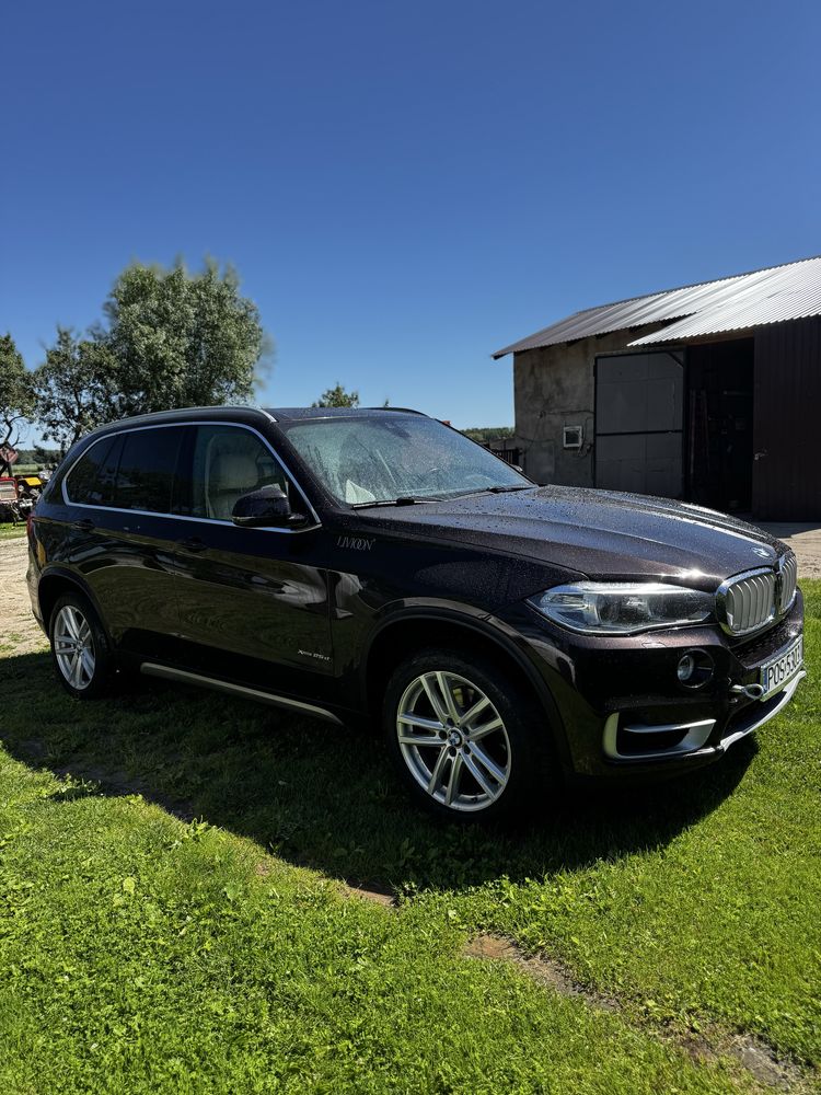 BMW F15 525d xdrive USZKODZONA