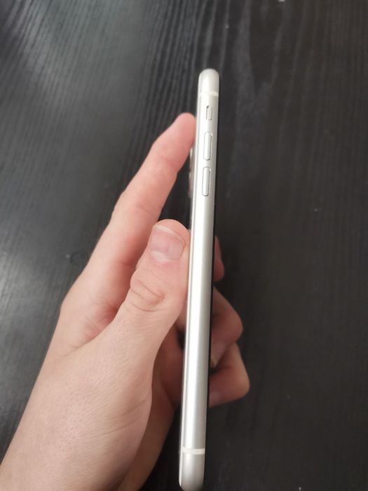 Продам айфон 11 128 гб