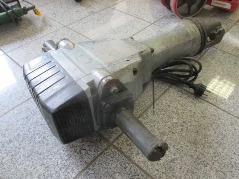 Młot wyburzeniowy HIKOKI (Hitachi) H90SG 32kg bosch hilti makita