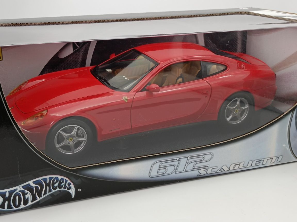 Ferrari scaglietti 1:18 hot wheels