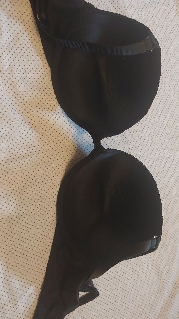 80 DD biustonosz czarny z push- up George