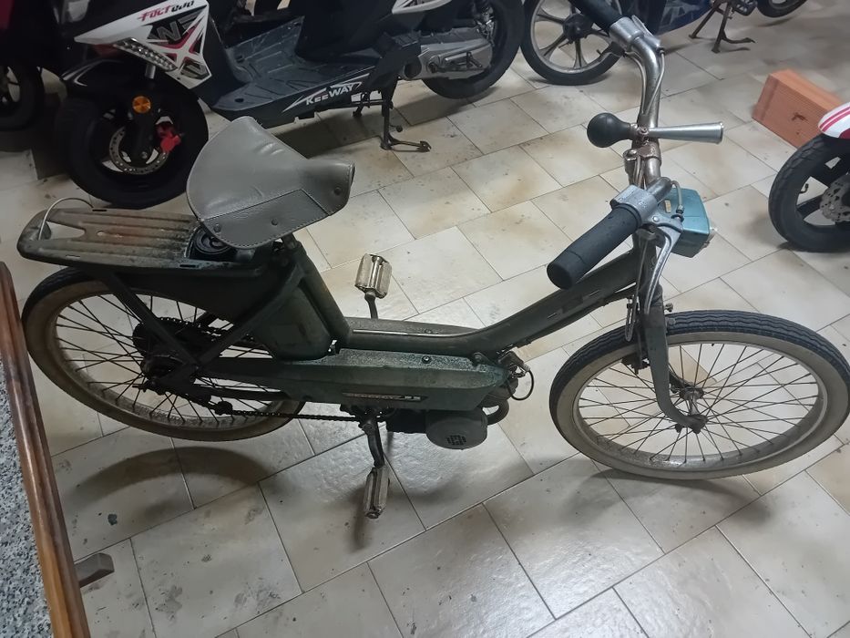 Mobilete Peugeot BB A trabalhar e a andar bem