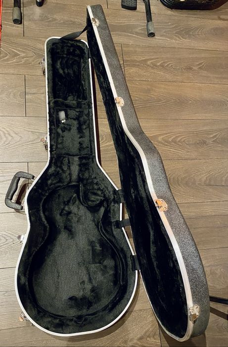 Estojo de guitarra (nova)
