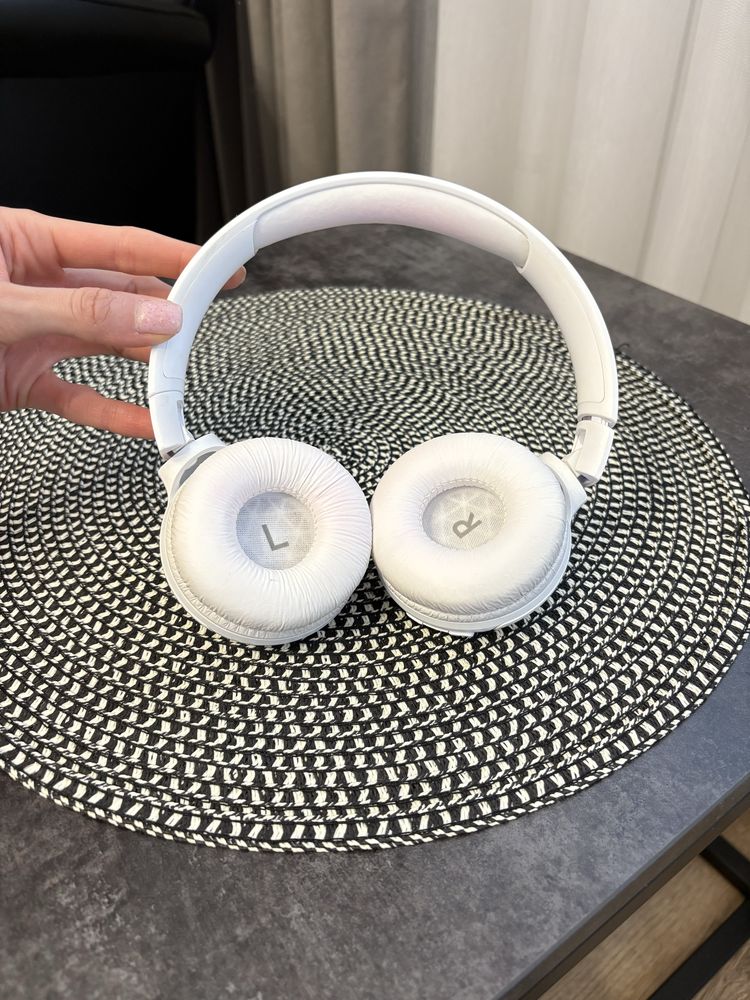 Nauszne słuchawki JBL Tune 510BT Białe