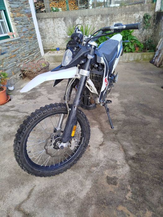 Malaguti XTM 125CC ENDURO