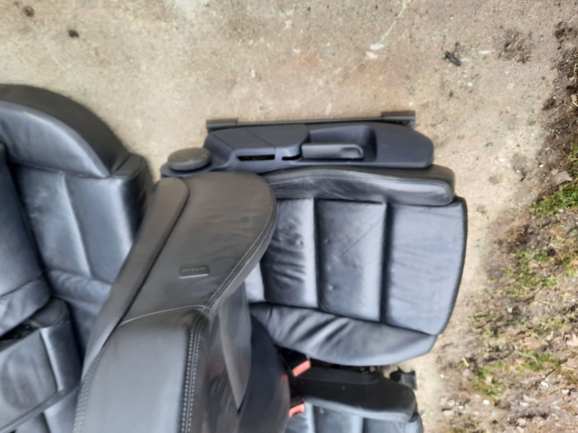 Audi a6 c6 komplet foteli plus boczki skóra S-line grzane