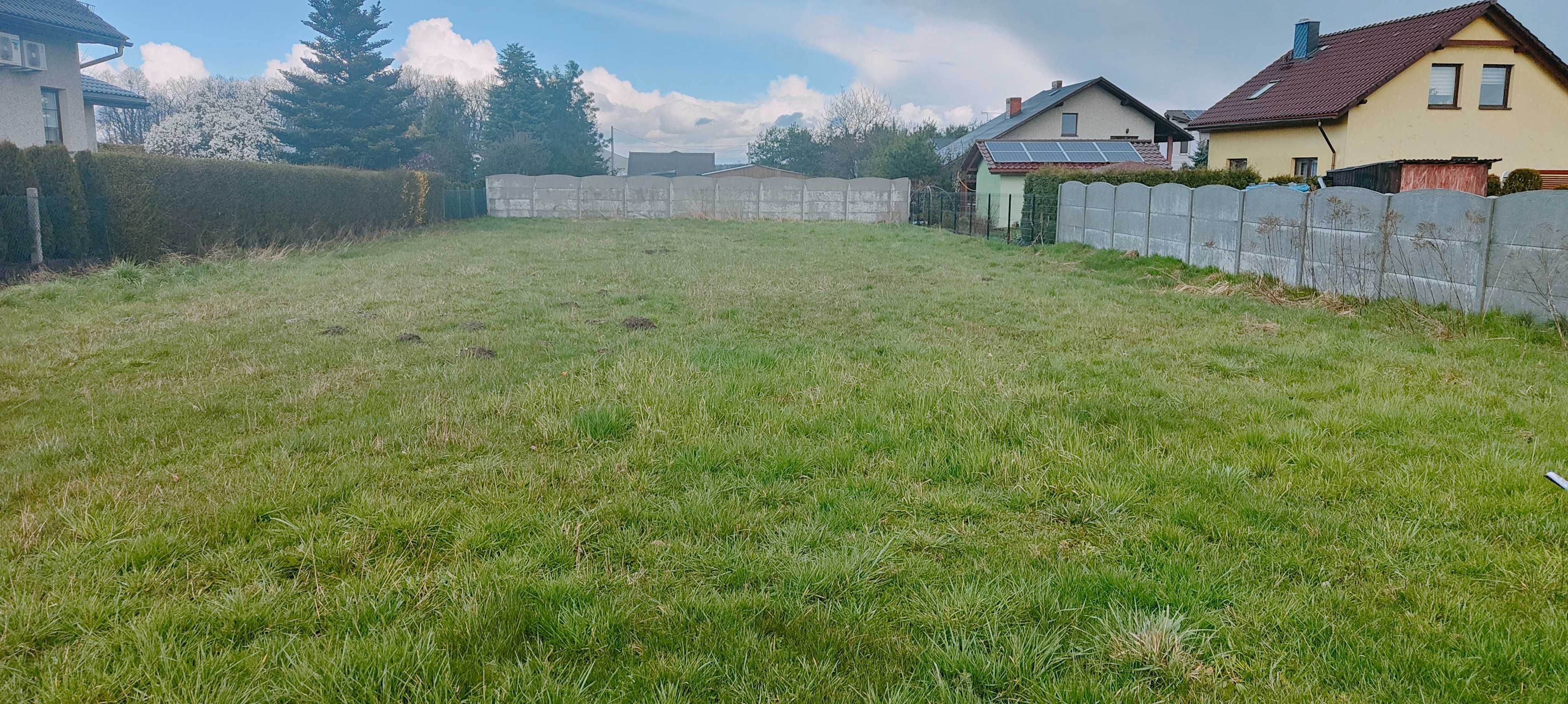 Działka budowlana  905 m2, Działka aktualna