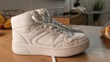 Białe sneakersy 38