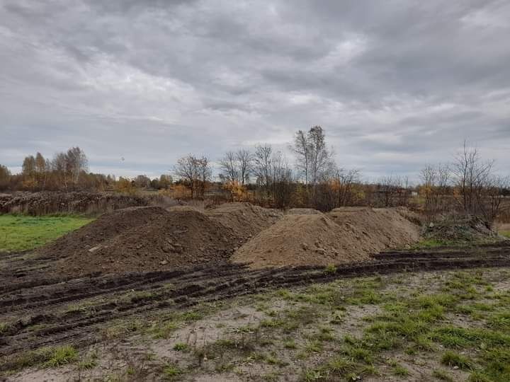 Ziemia Glina Gruz rozbiórkowy na utwardzenie podniesienie terenu