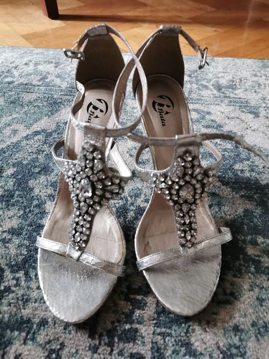 Buty srebrne szpilki firmy Bata rozm 40 impreza wesele