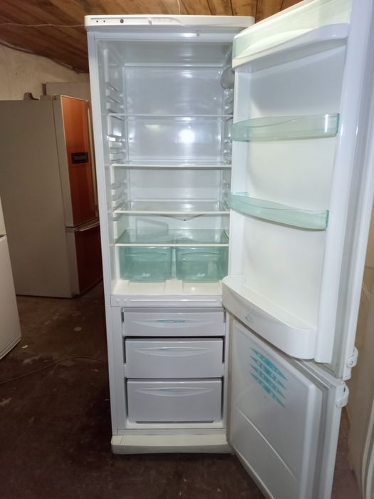 Холодильник 1,85м St1502 Гарантія. Доставка.