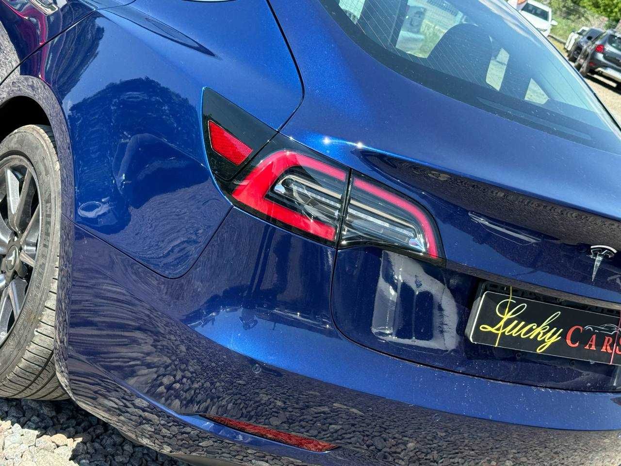 Авто Tesla Model 3 2018