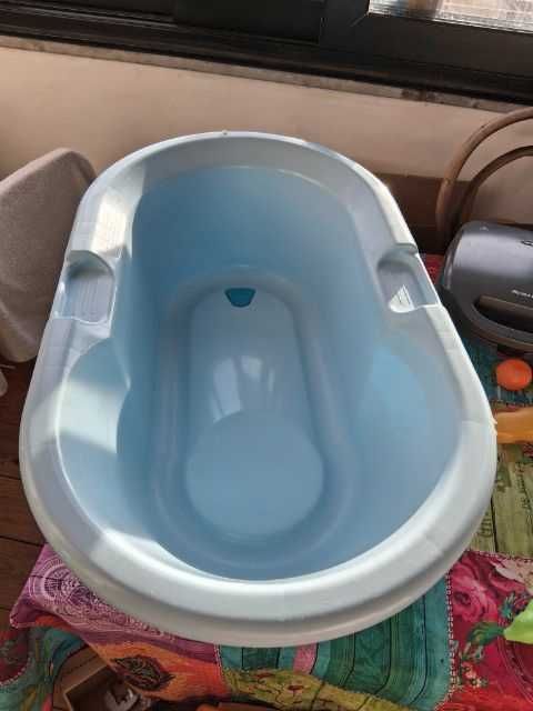 Banheira bebe azul