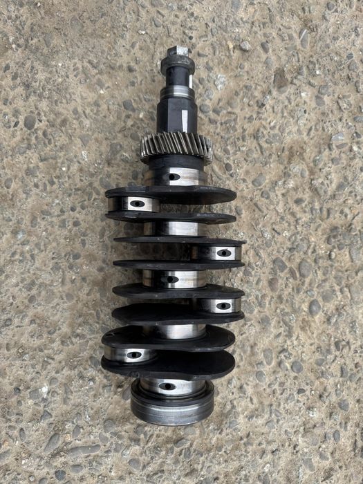 Wał korbowy Subaru Outback Legacy 2.0d EE20