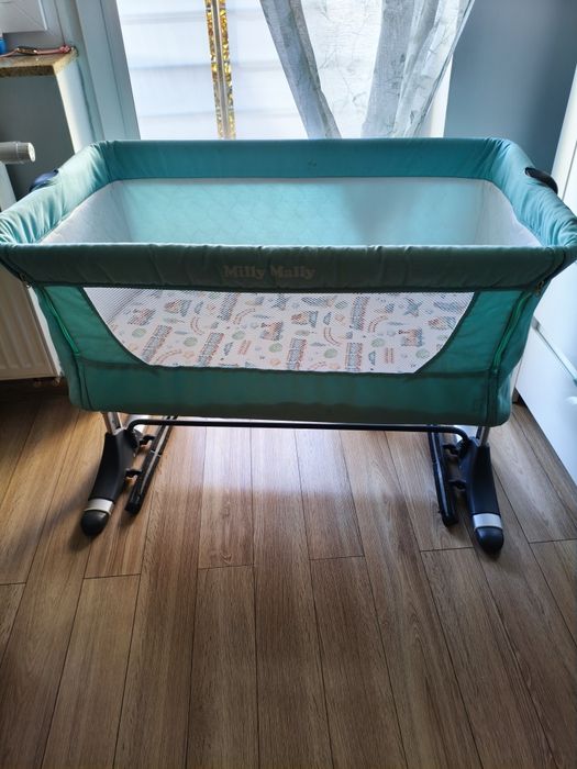 Dostawką z funkcją kołyski Milly Mally
