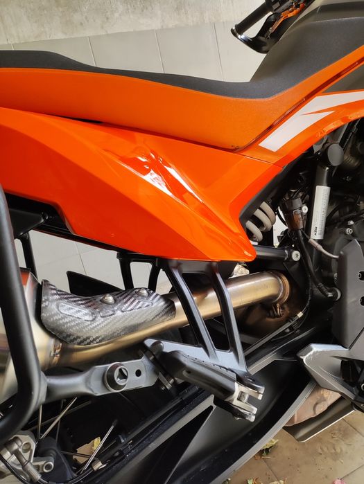 Carenagens laterais lado direito e esquerdo KTM 790/890 Adventure