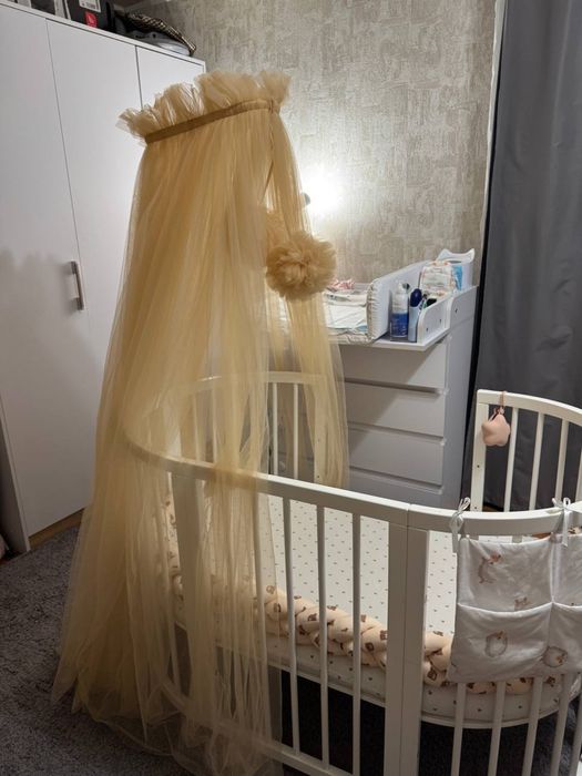 Балдахін на дитяче ліжко