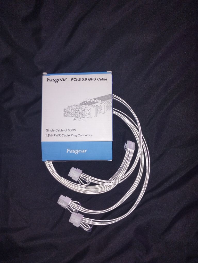 Adapter zasilający 12vHPWR do Rtx s40