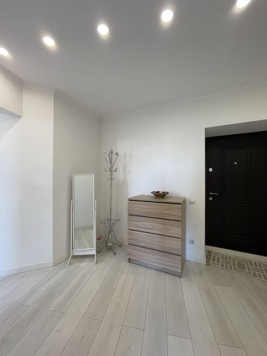 ЦЕНТР!Продаж простороі та світлої 2 кім квартири!