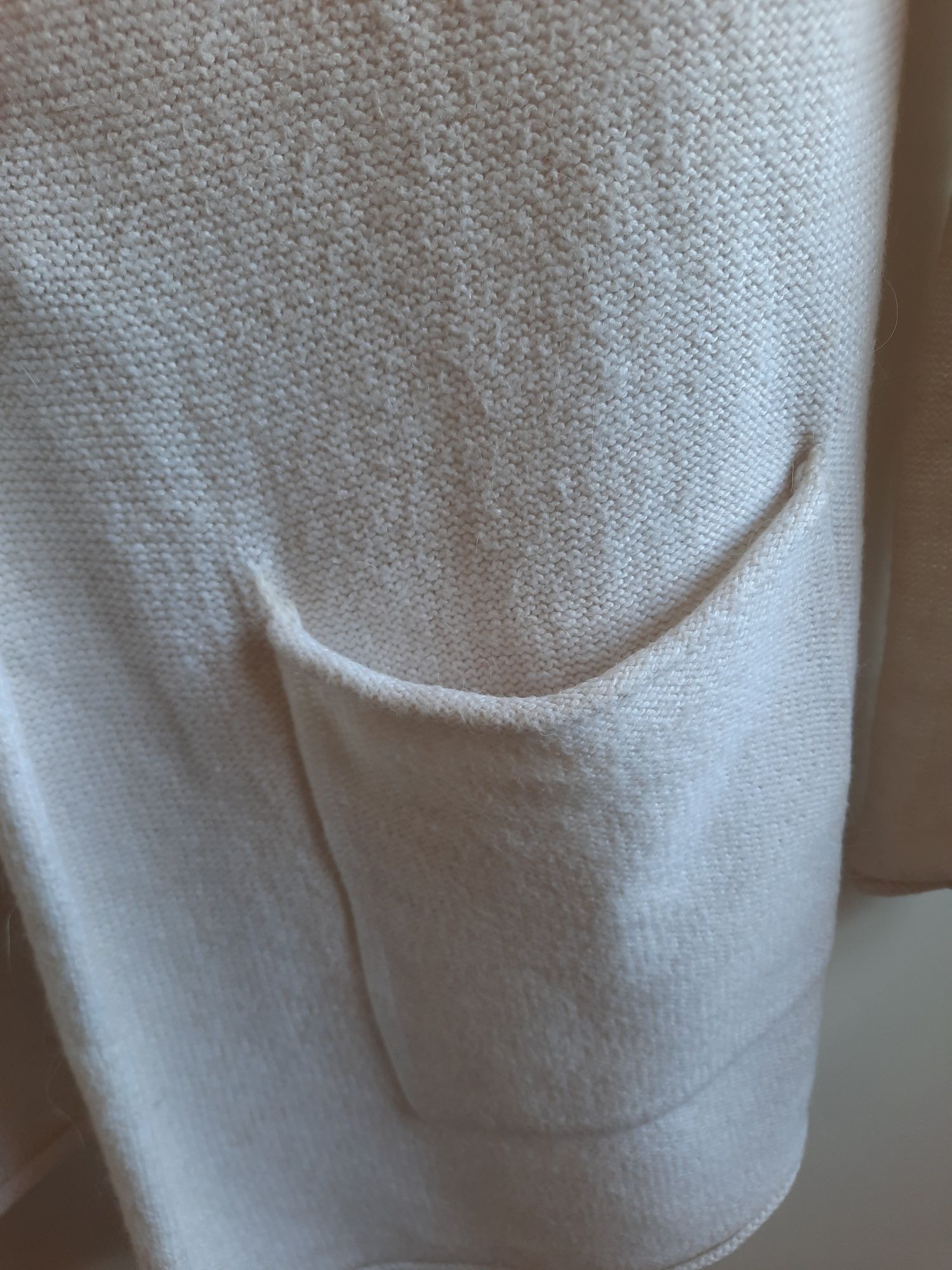 Cardigan branco com lã Tam. XS da H&M
