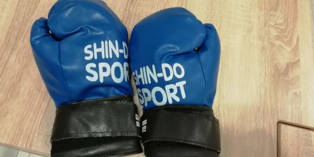 Rękawice bokserskie używane