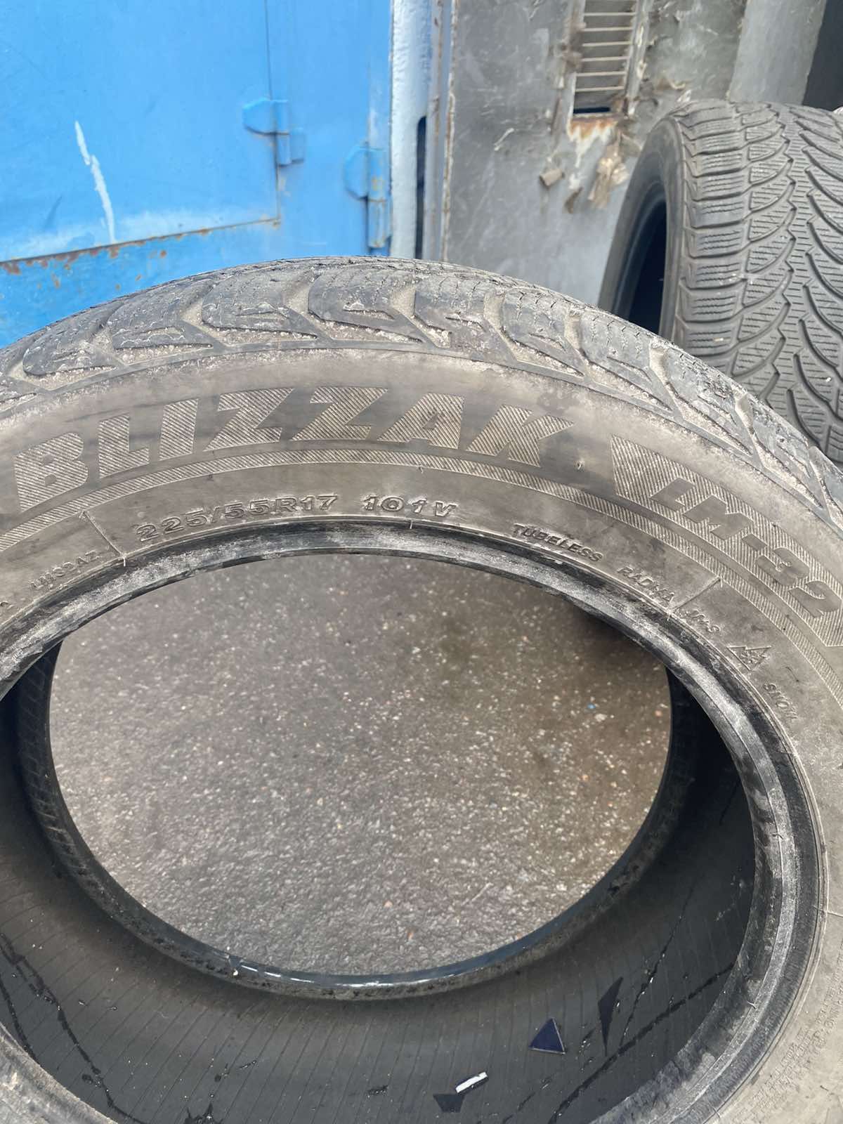 Шини  225/55/17 BRIDGESTONE Blizzak